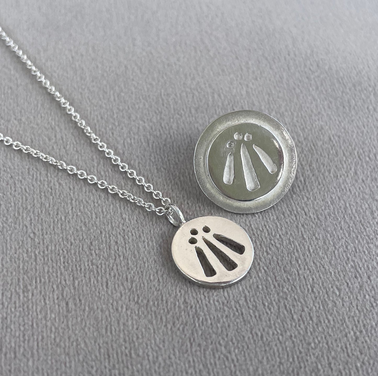 Simple Silver Awen **NEW**