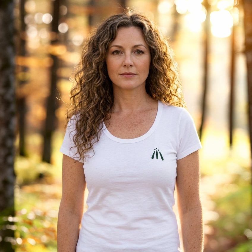 Women's ‘Lined Sunburst' Awen Scoop Neck T-Shirt in White