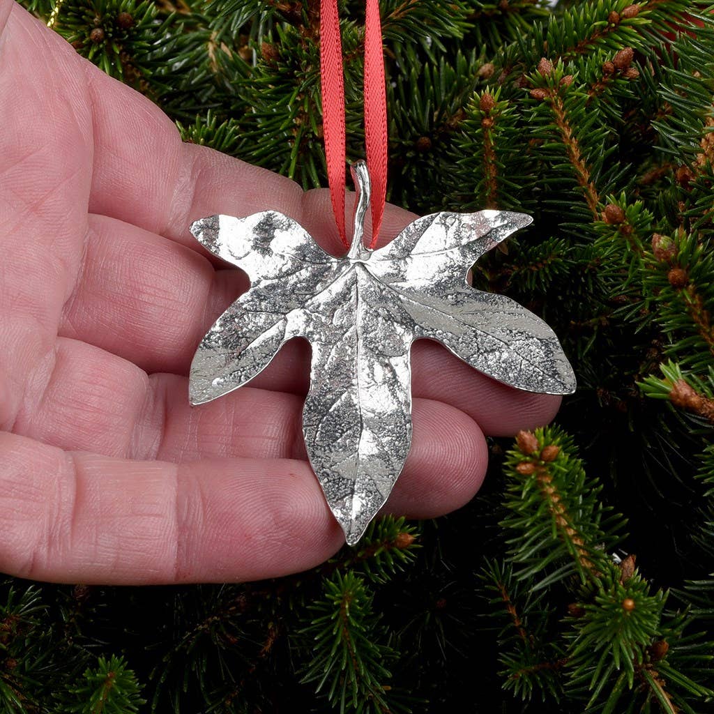 Pewter Ivy Leaf Hanging Decoration